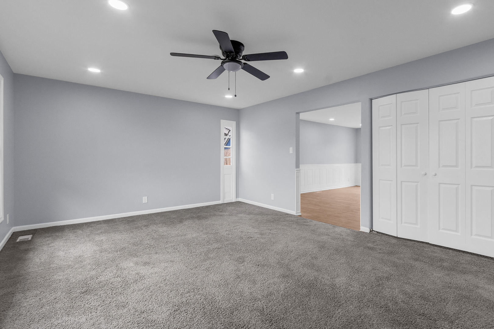1295 Foxcroft Drive Property Photo 6