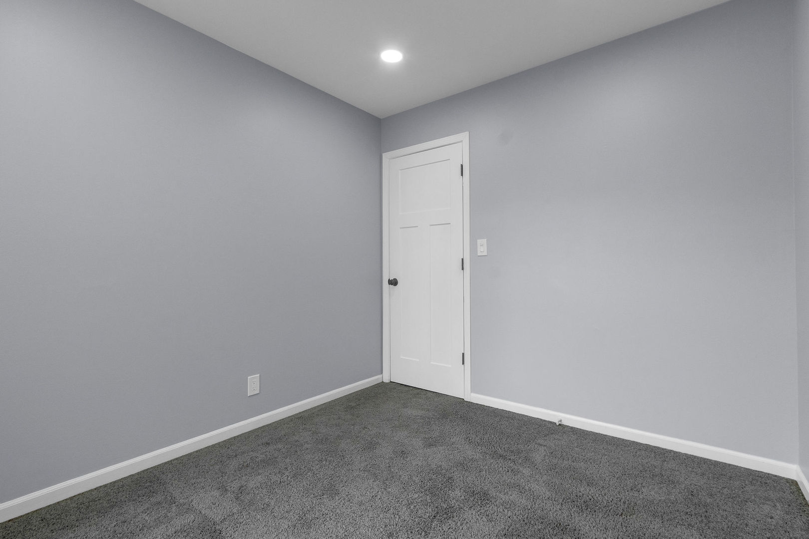1295 Foxcroft Drive Property Photo 17