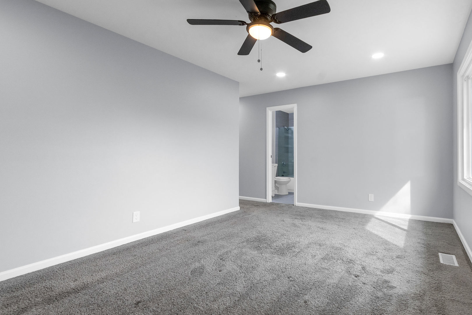 1295 Foxcroft Drive Property Photo 27