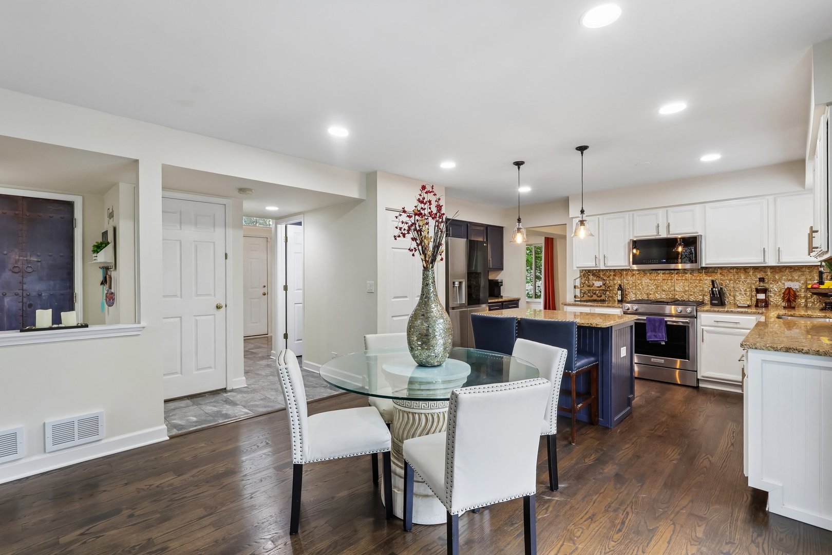 18106 W Hampshire Drive Property Photo 11
