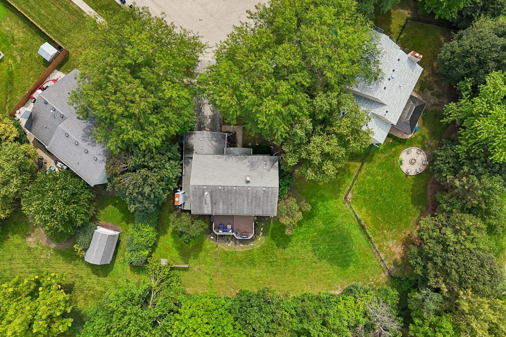 18106 W Hampshire Drive Property Photo 44