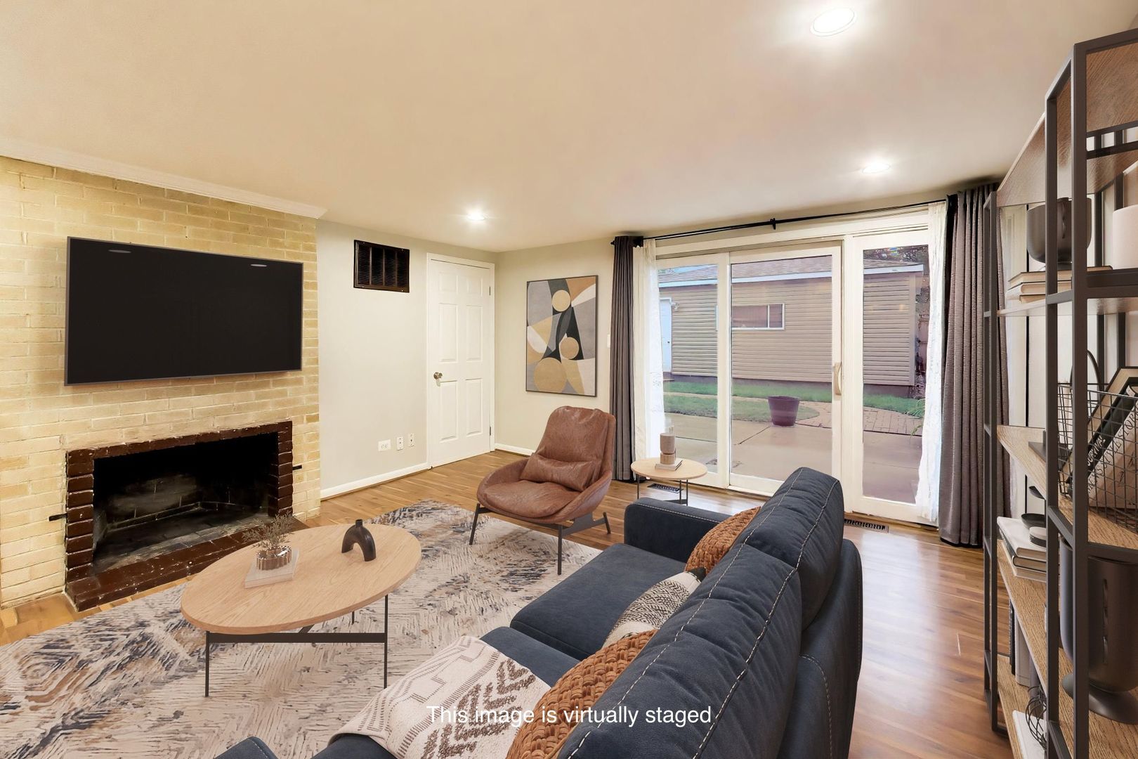 2117 E Gregory Street Property Photo 13