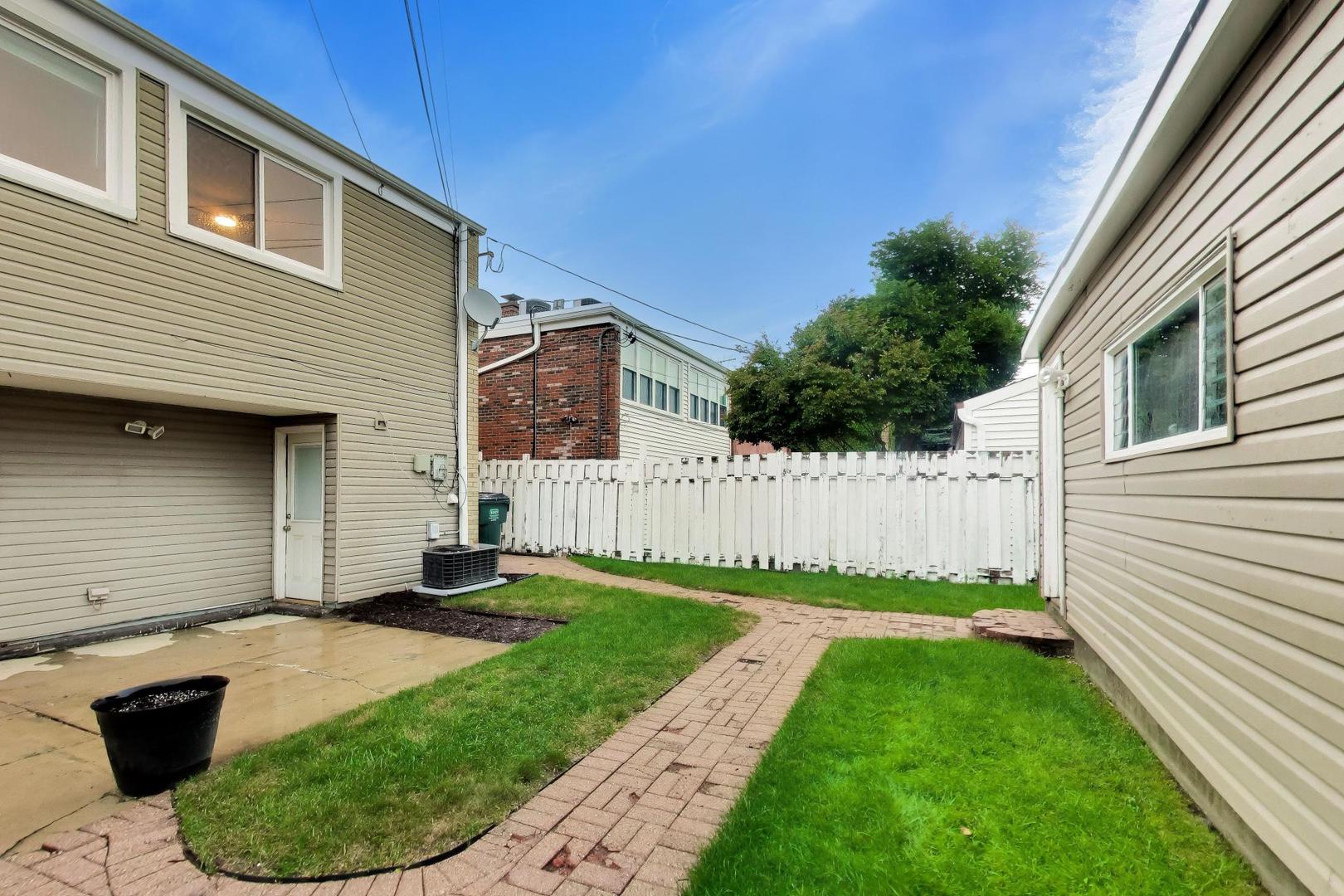 2117 E Gregory Street Property Photo 28