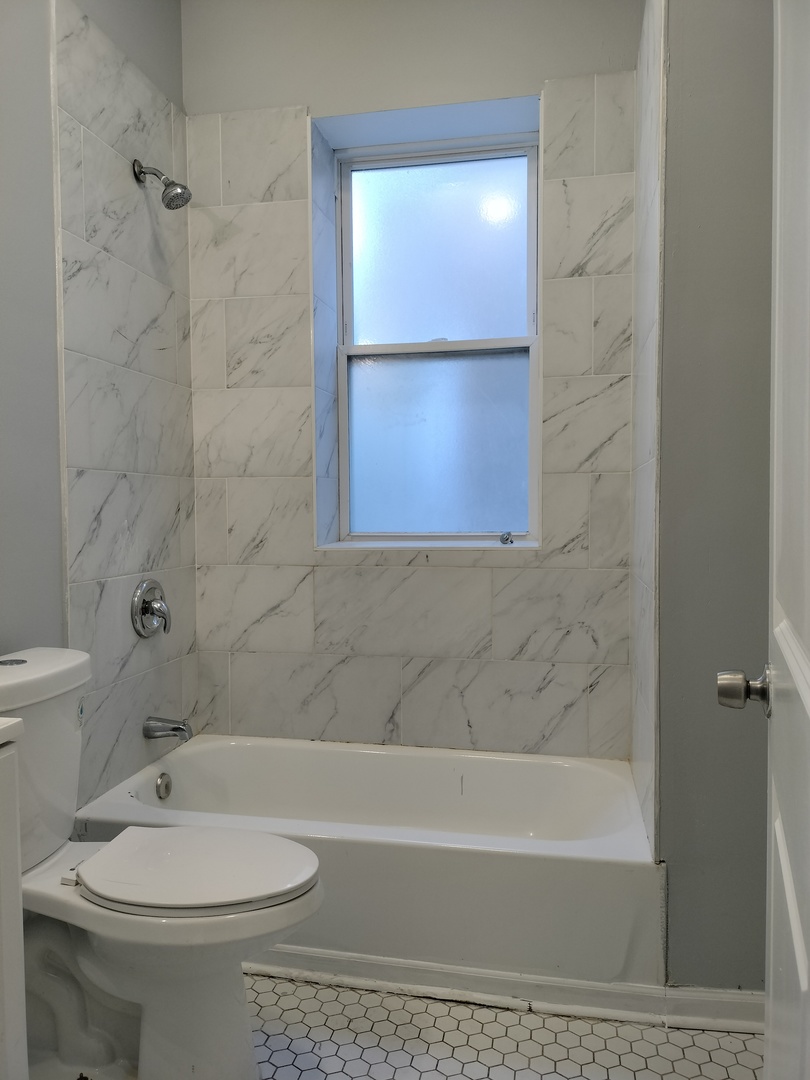 5725 S Green Street 1 Property Photo 18