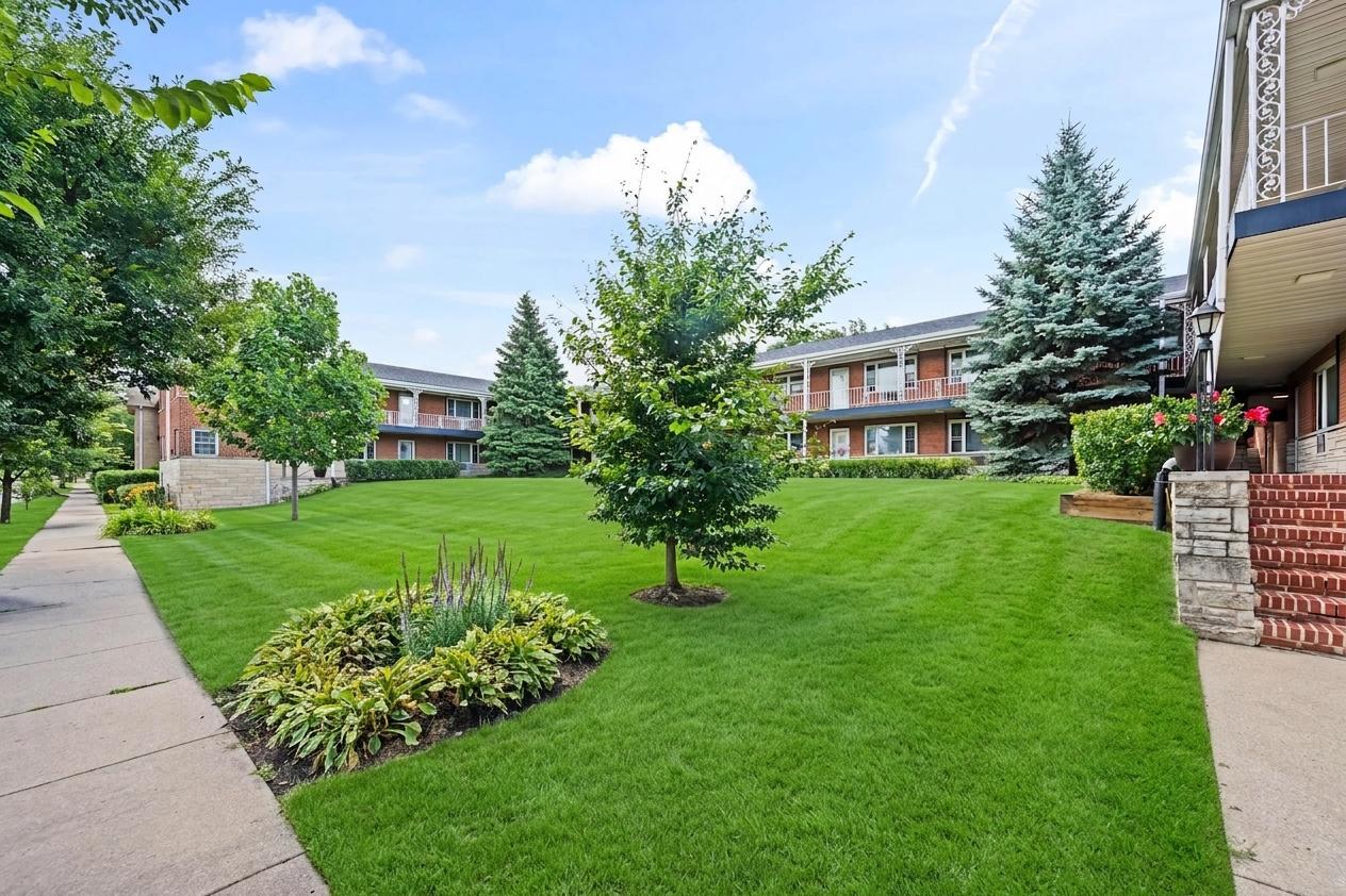1445 W Touhy Avenue 9a Property Photo 9