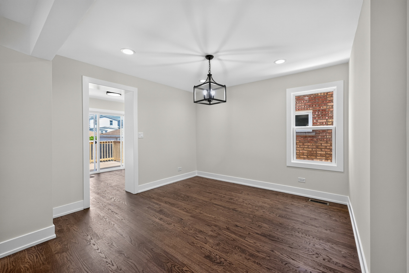 5852 W Newport Avenue Property Photo 17