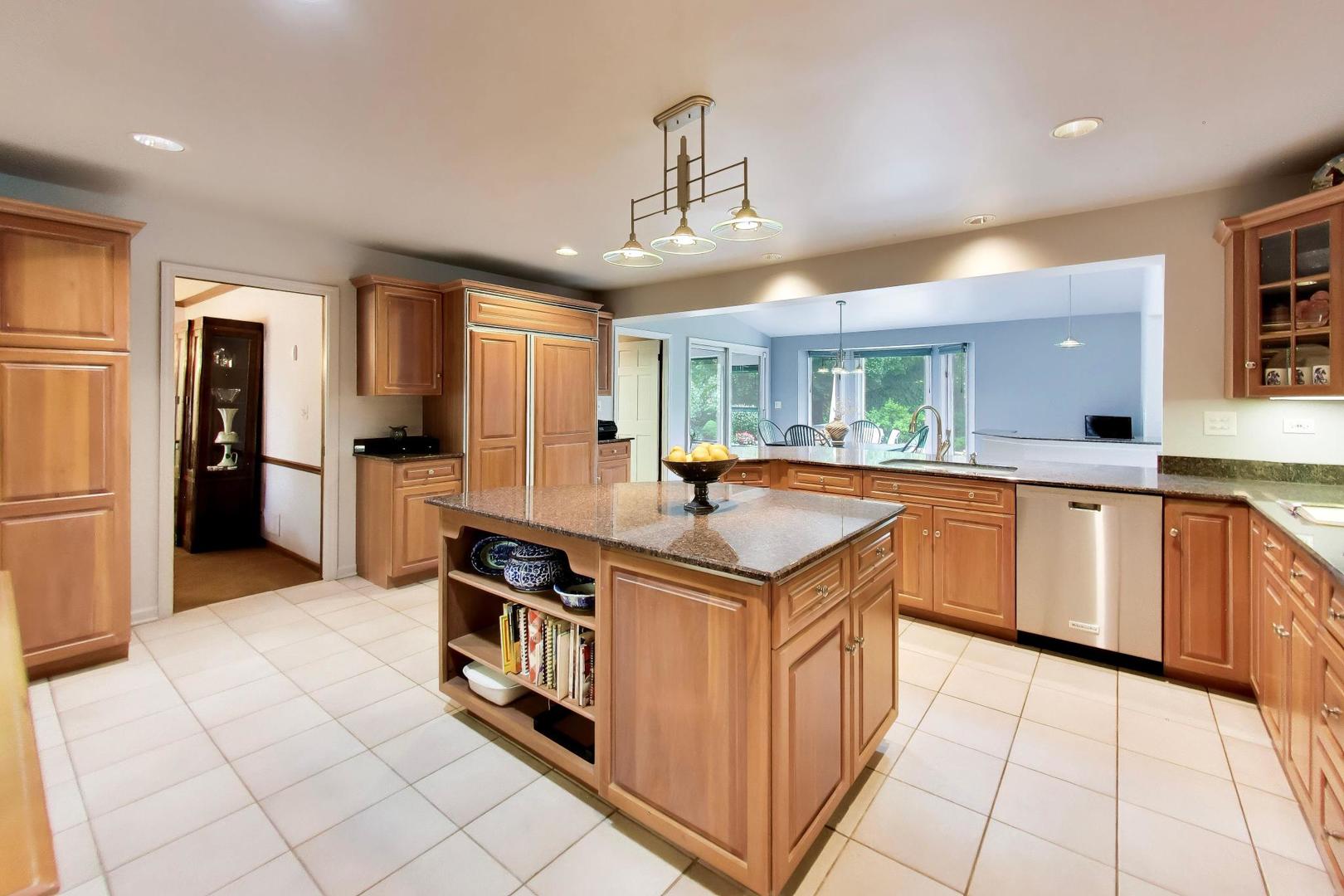 12730323 Property Photo 11