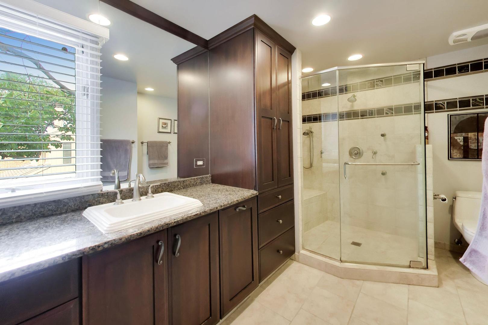 12730323 Property Photo 28