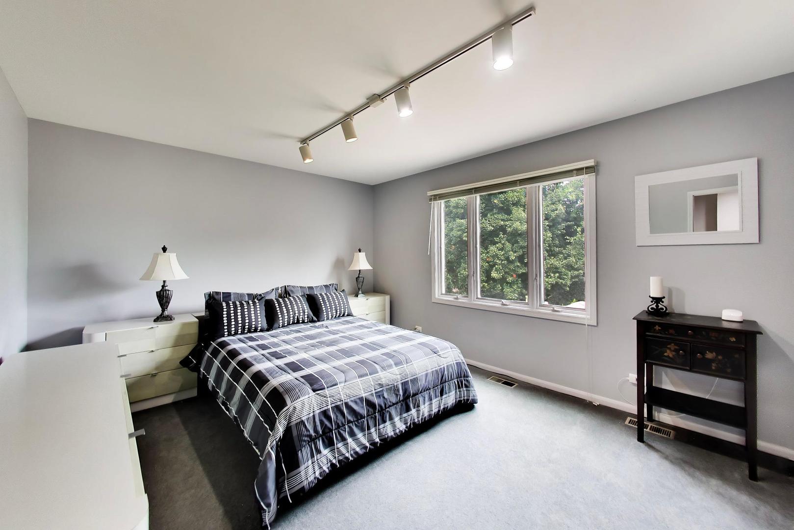 12730323 Property Photo 29