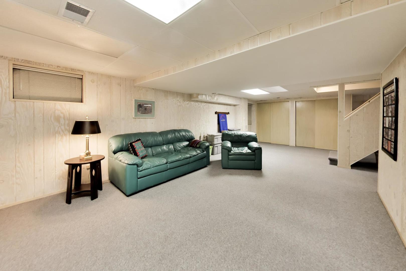 12730323 Property Photo 36