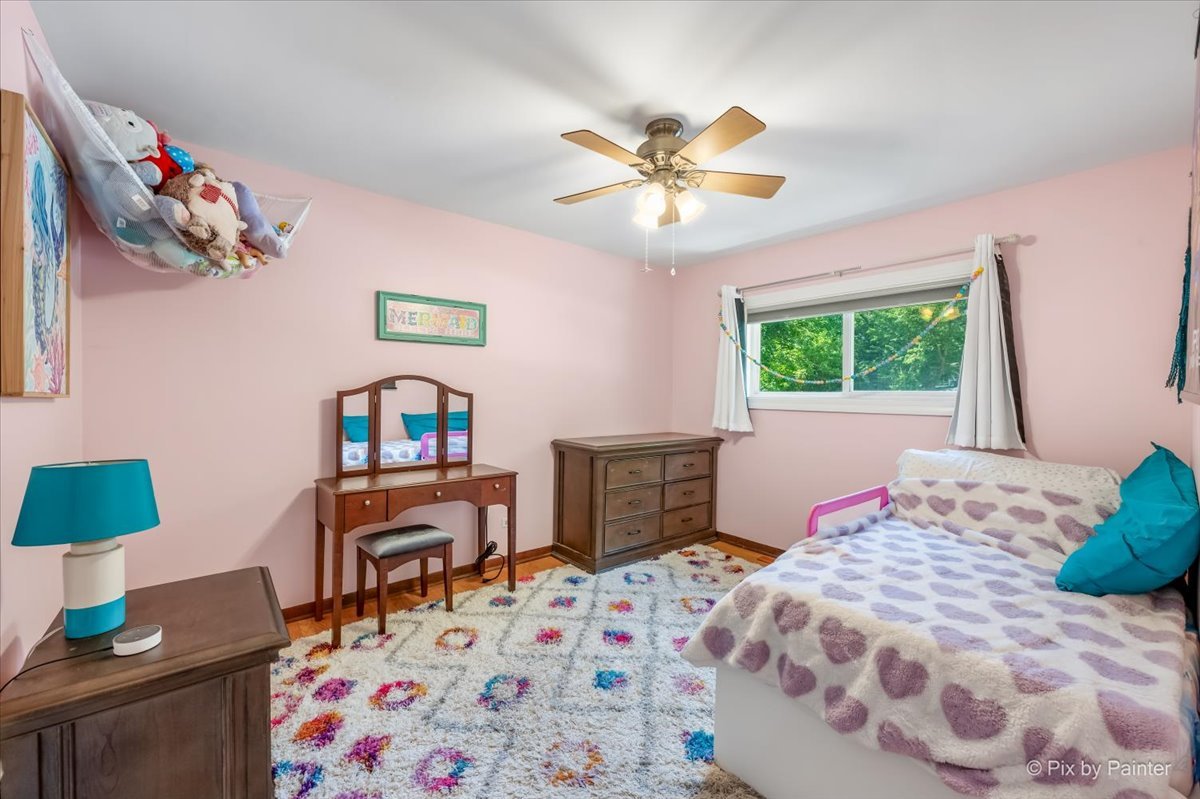 29w264 Lee Road Property Photo 11