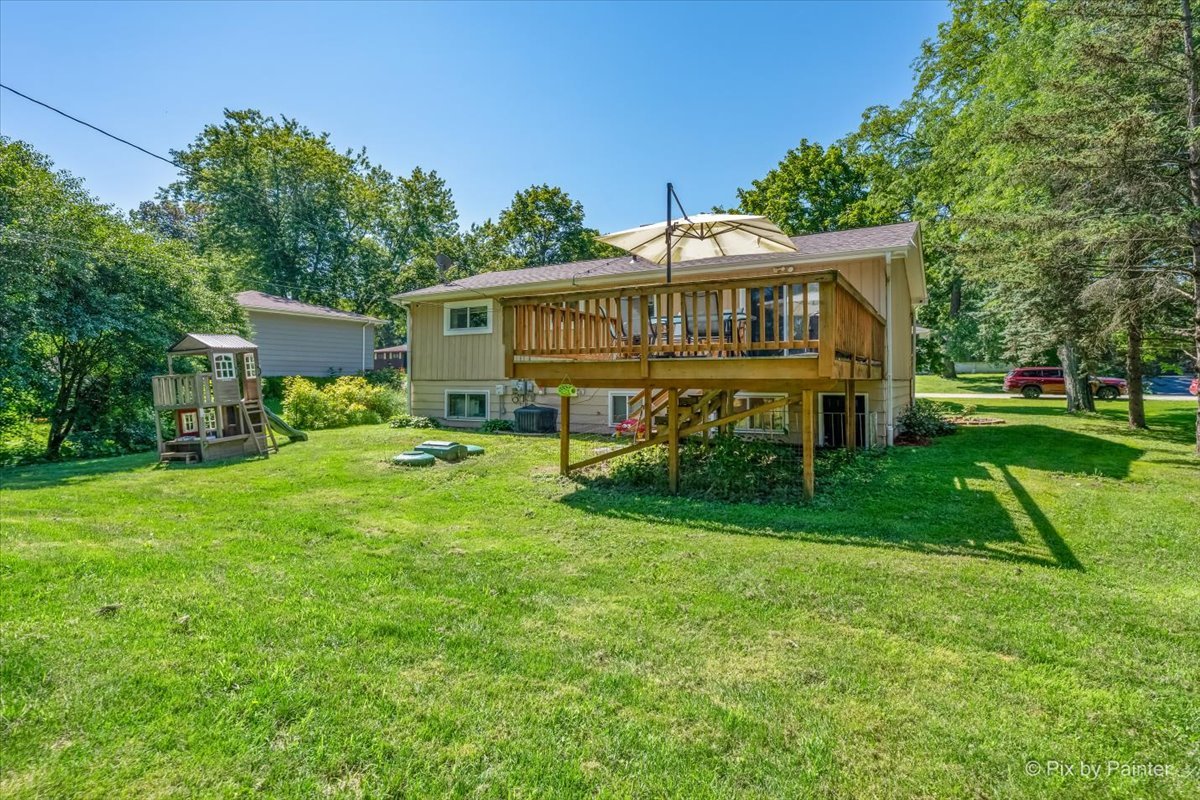 29w264 Lee Road Property Photo 17