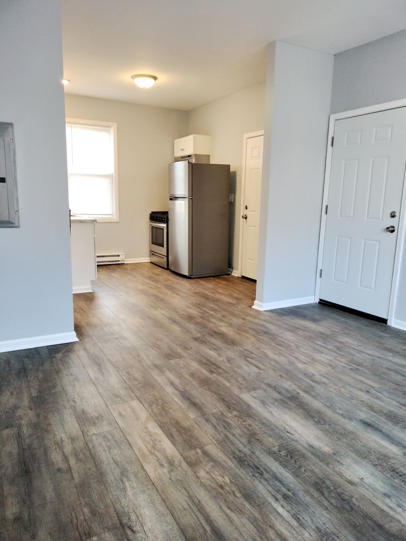 6601 S Green Street 821-2 Property Photo 4