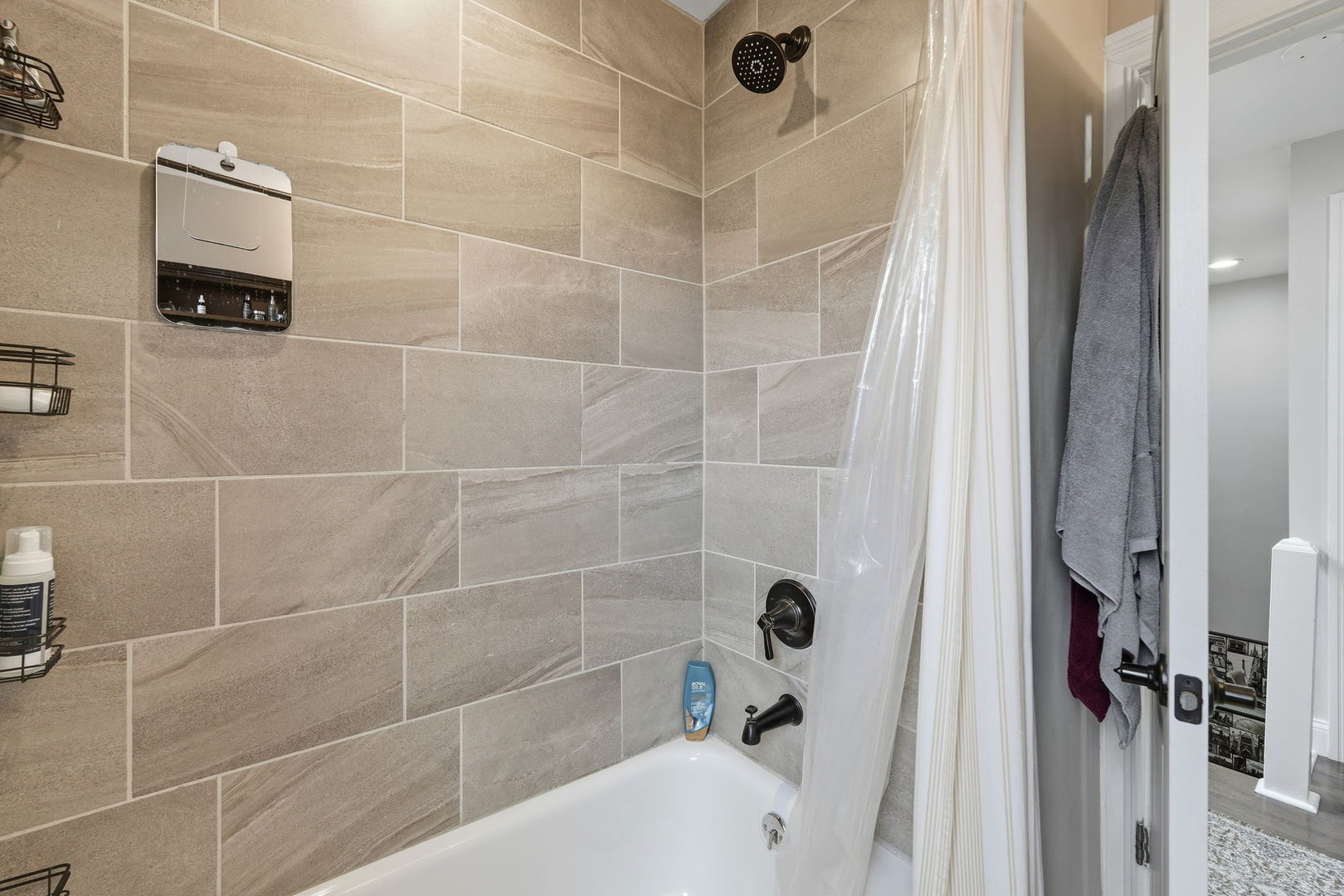 5046 N Rutherford Avenue Property Photo 21