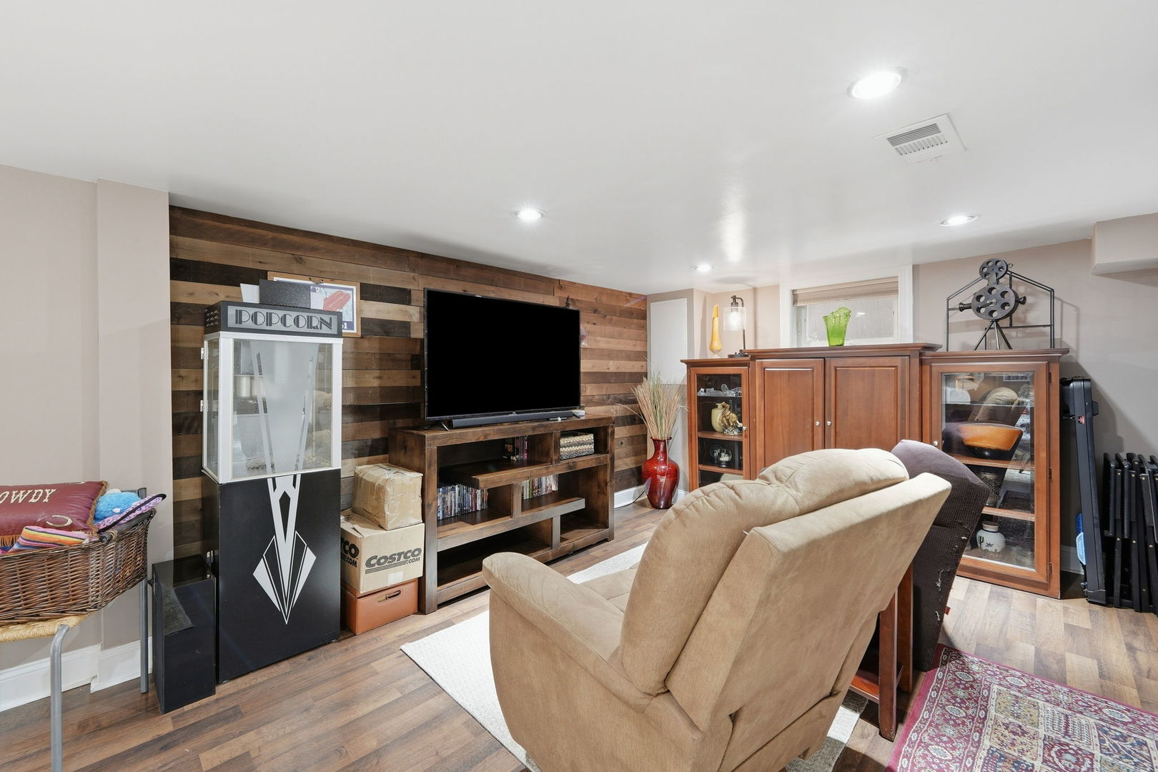 5046 N Rutherford Avenue Property Photo 23