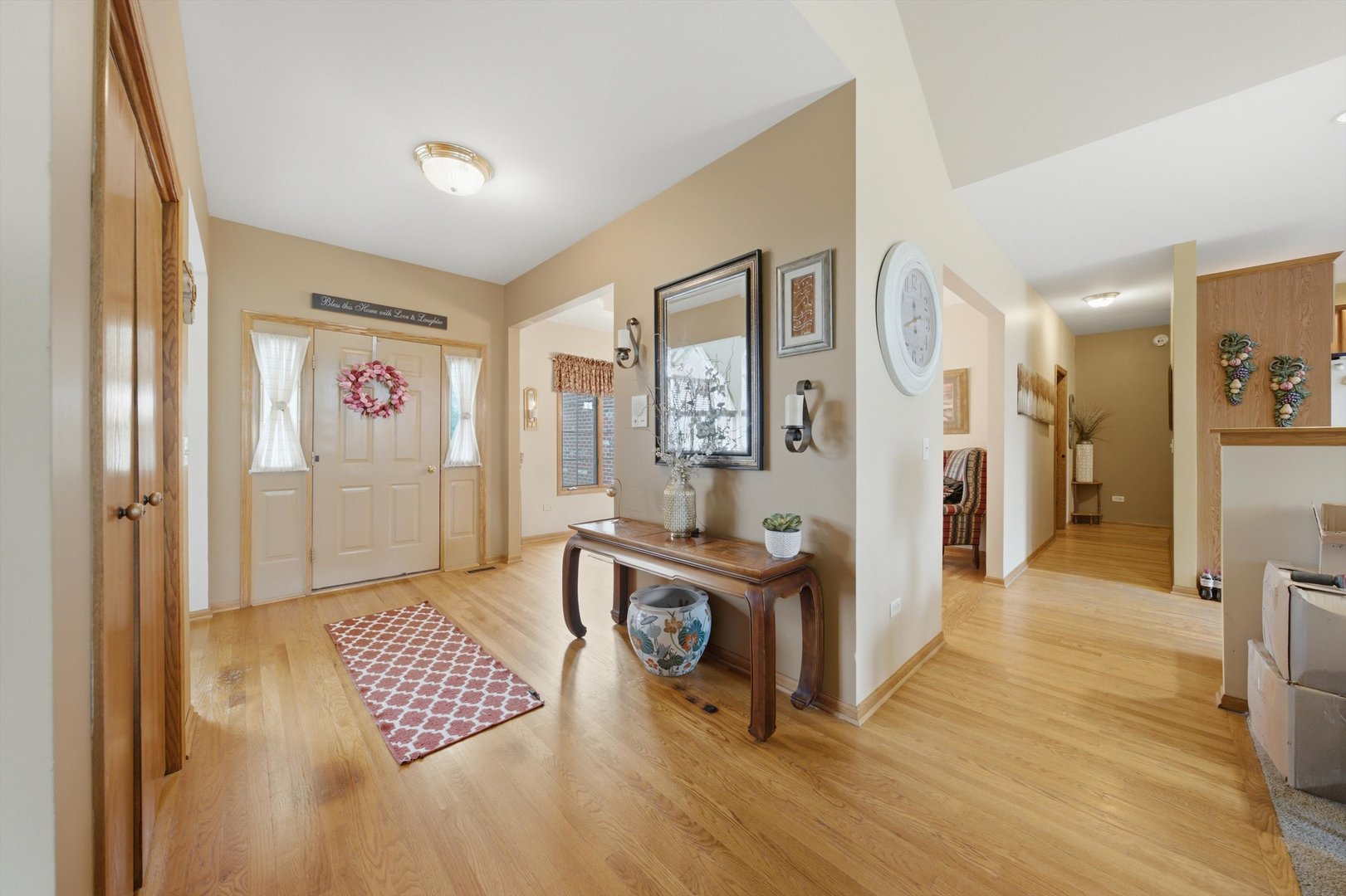 10400 Emerald Avenue Property Photo 2