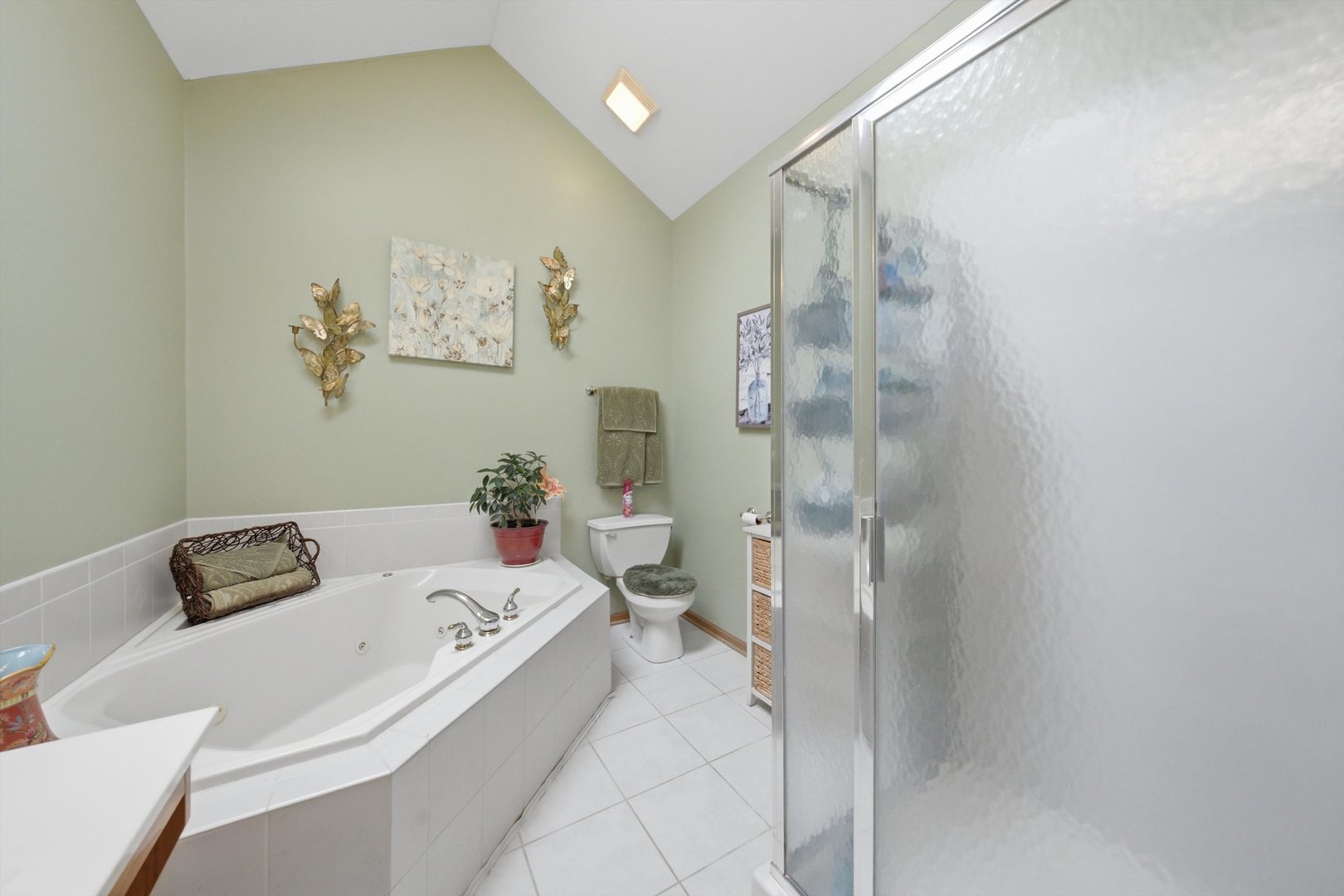 10400 Emerald Avenue Property Photo 15