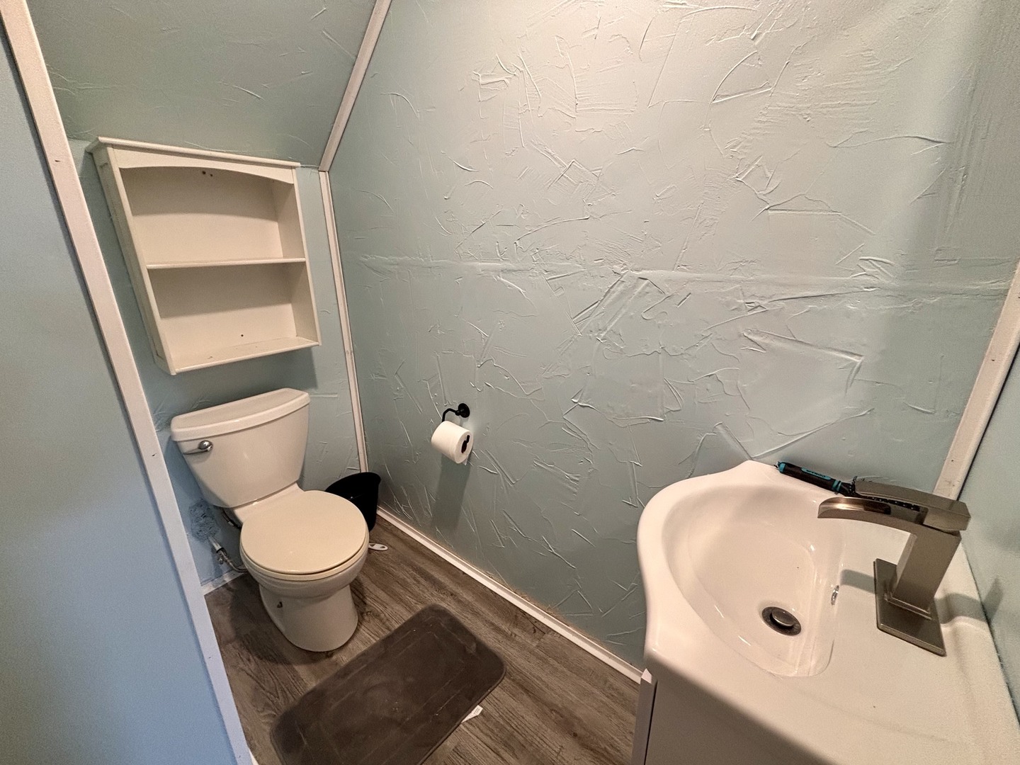 302 N Emma Street Property Photo 17