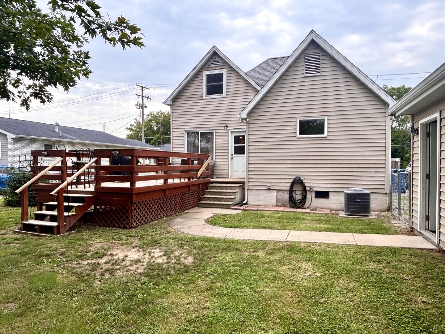 302 N Emma Street Property Photo 20
