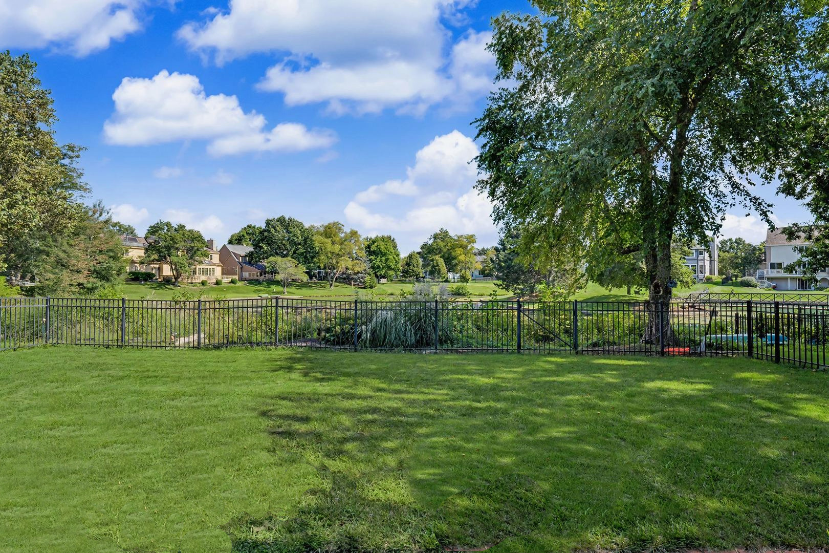 2801 Valley Brook Drive Property Photo 8