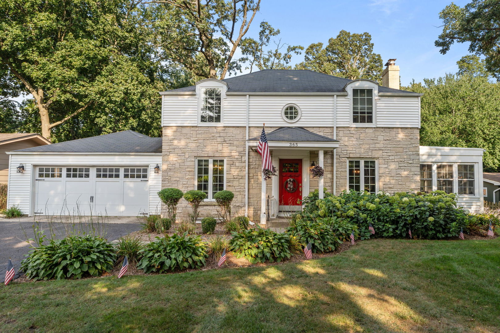 365 Hampshire Lane Property Photo 1