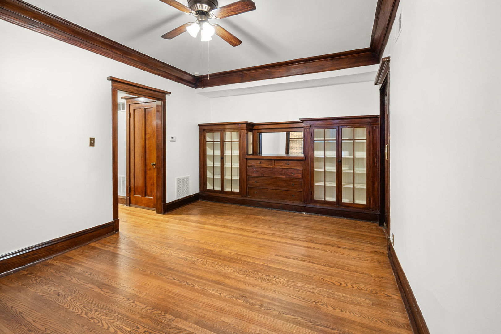 5433 S Greenwood Avenue 2 Property Photo 12