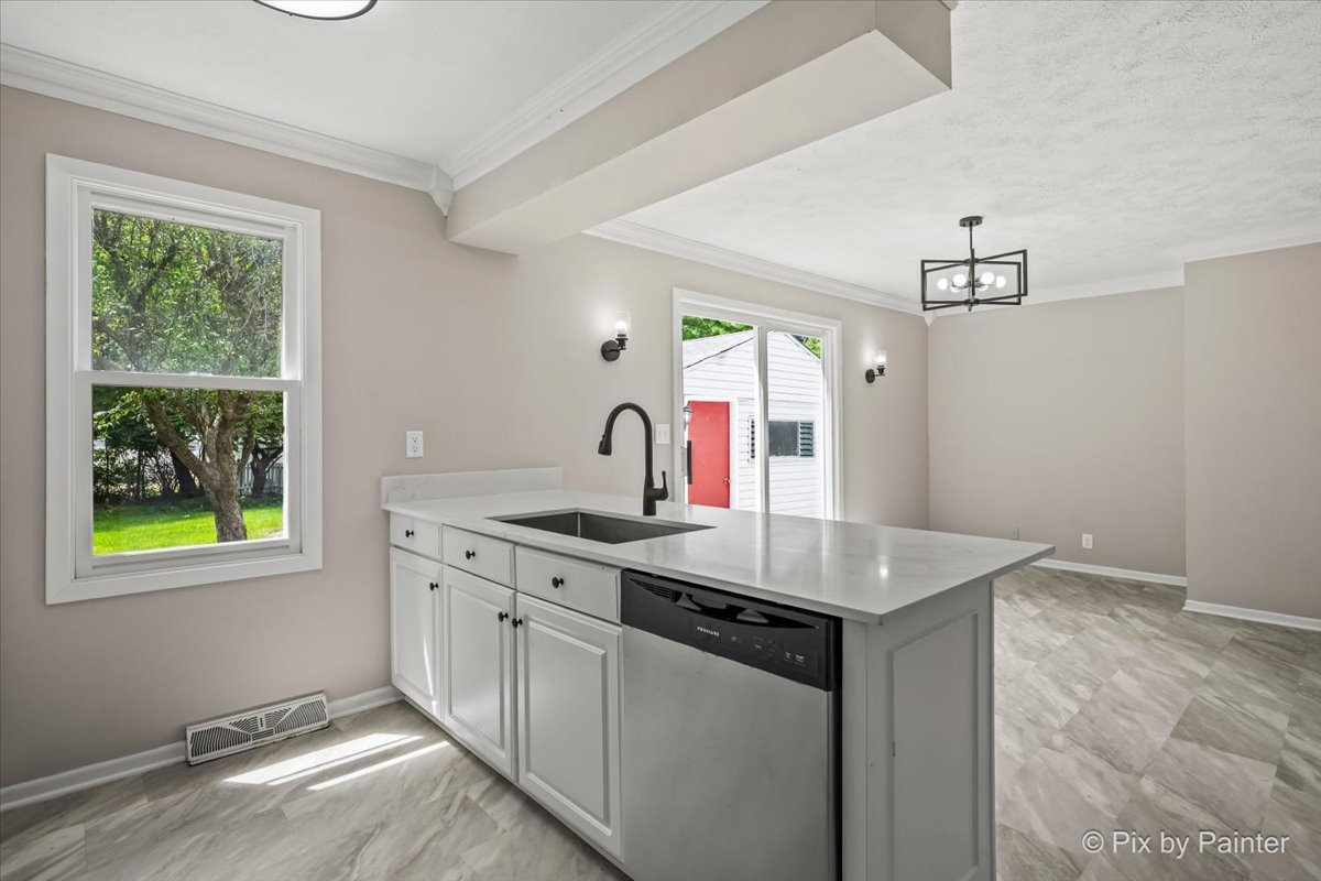 604 Rome Avenue Property Photo 6