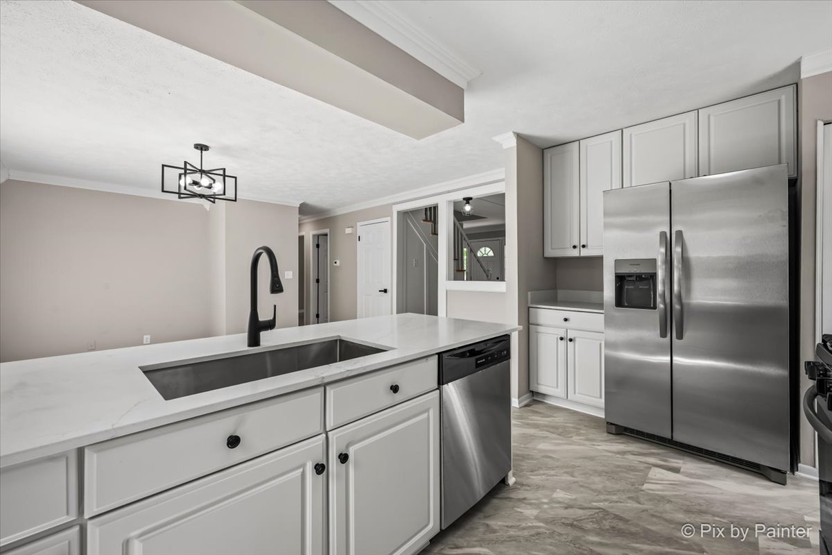 604 Rome Avenue Property Photo 8