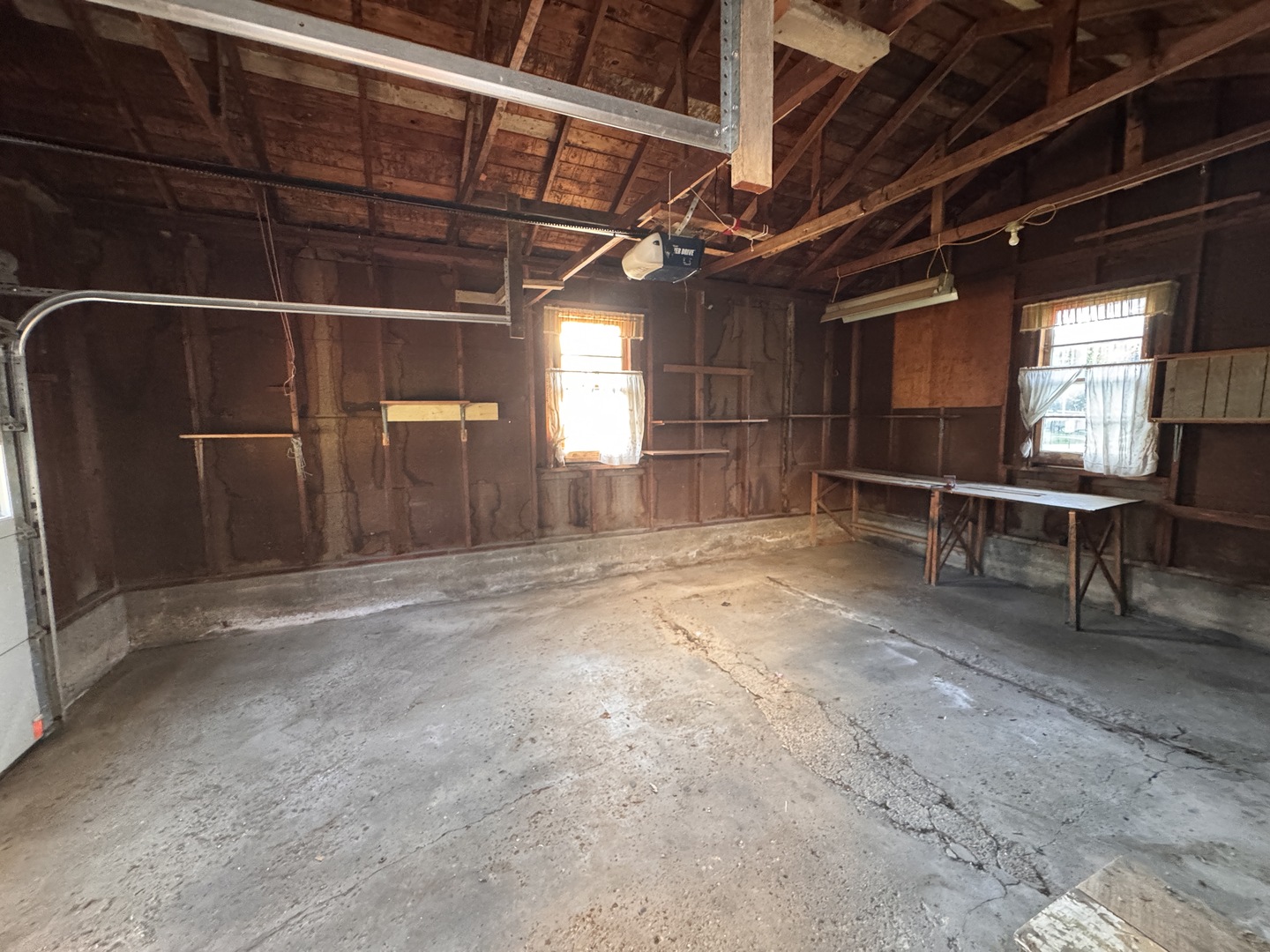 203 E 2nd Street Property Photo 13