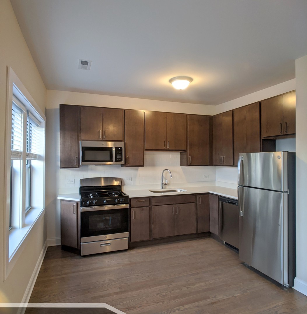3407 W Fullerton Avenue 3d Property Photo 7