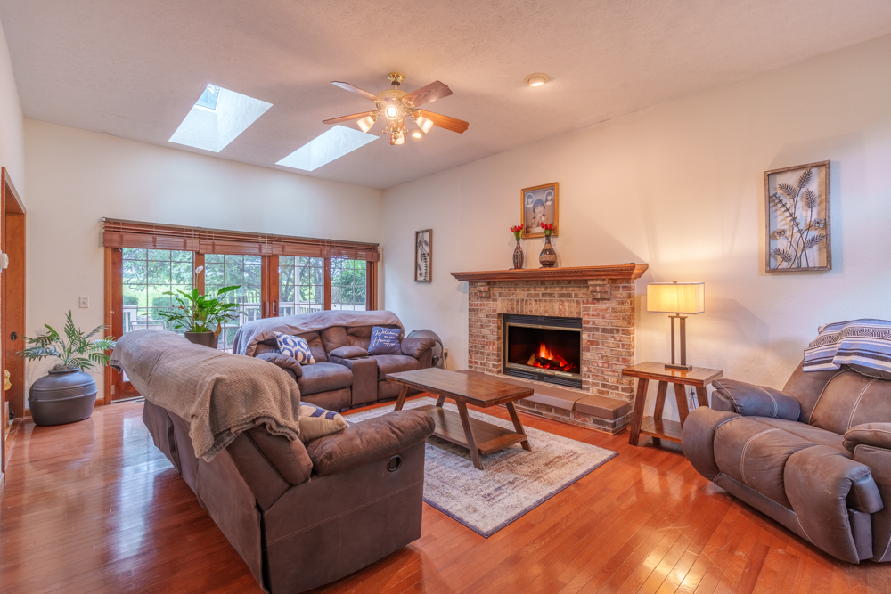 15558 E Country Meadow Road Property Photo 3