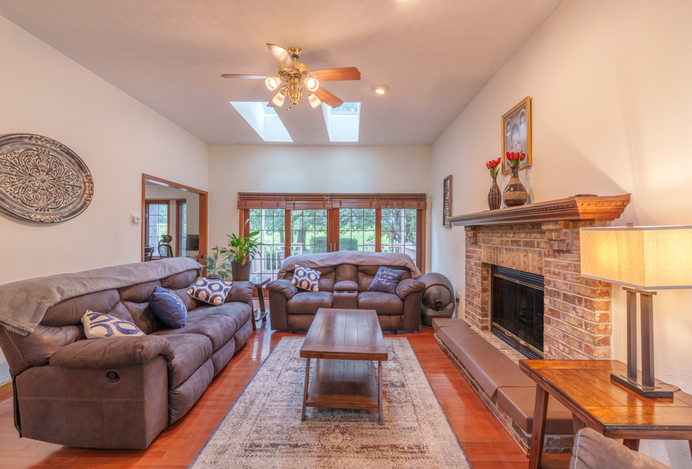 15558 E Country Meadow Road Property Photo 6
