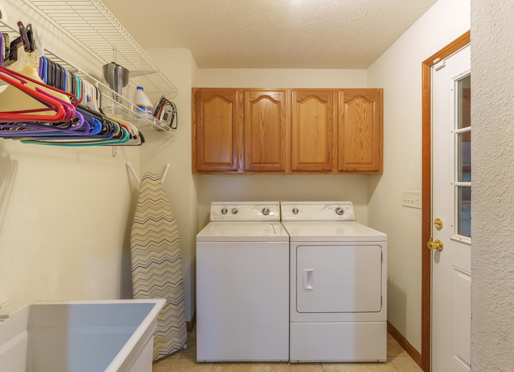 15558 E Country Meadow Road Property Photo 11