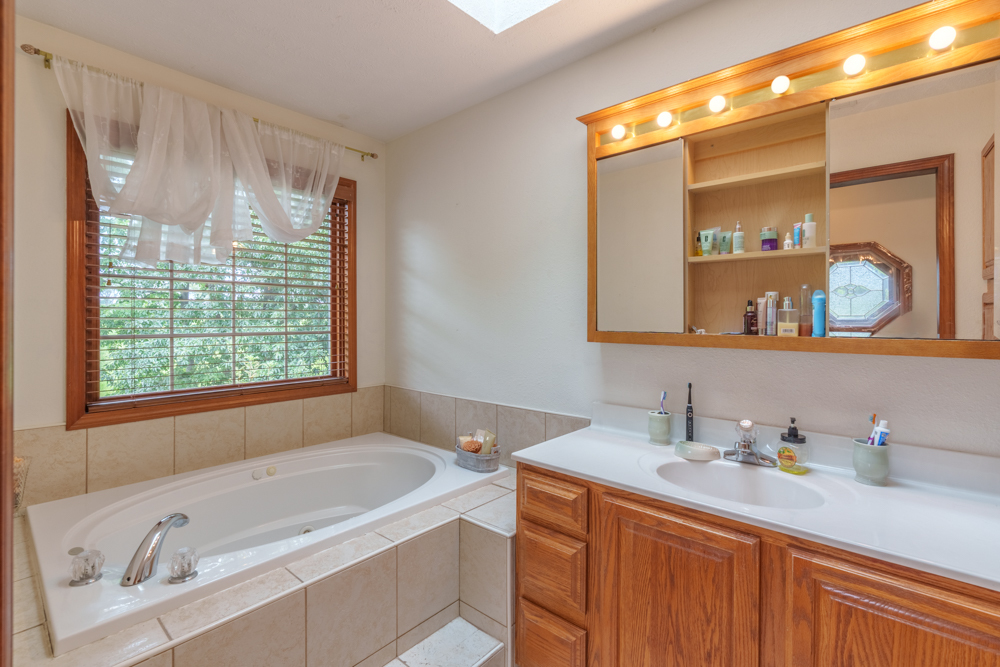 15558 E Country Meadow Road Property Photo 30