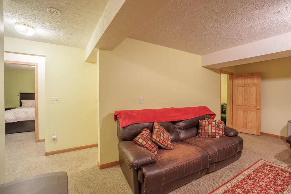 15558 E Country Meadow Road Property Photo 32