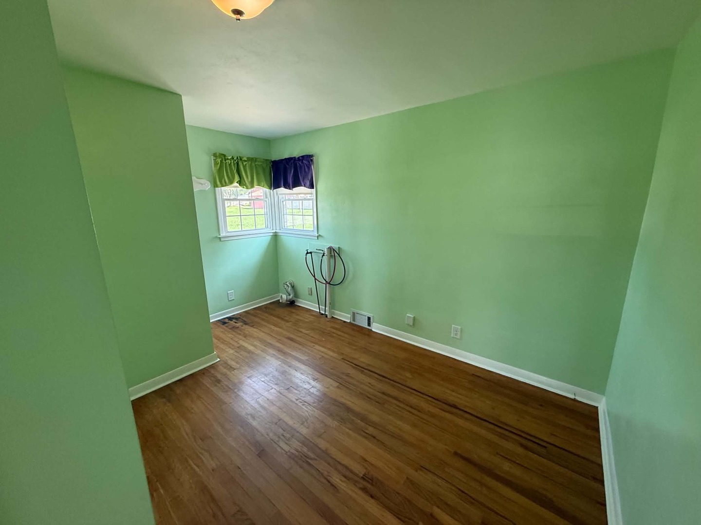 206 6th Avenue East Property Photo 15