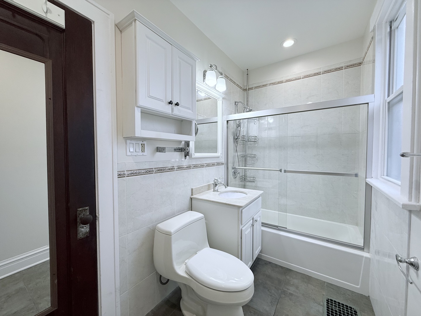 4950 N Marmora Avenue 3 Property Photo 12