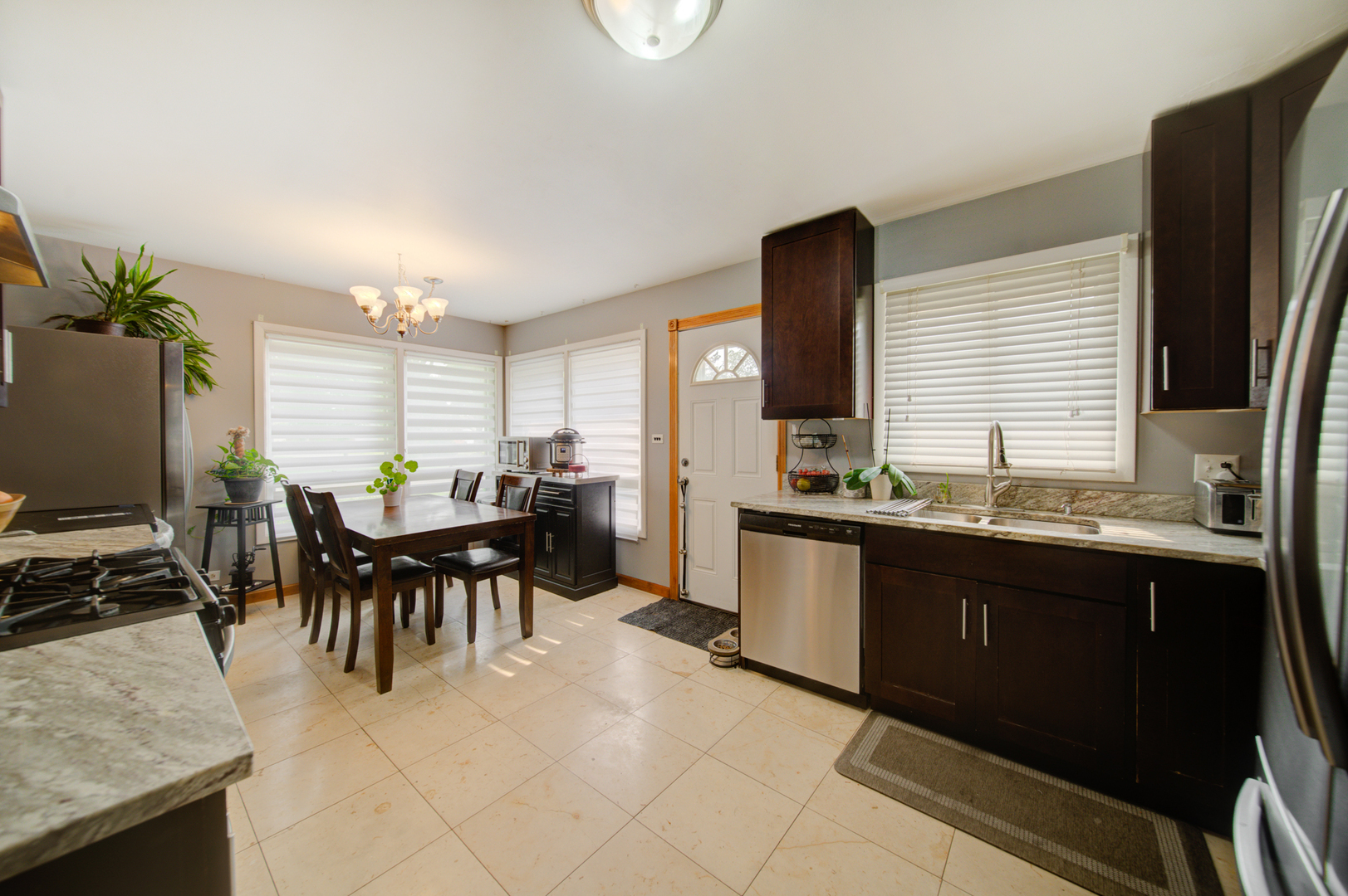 513 W Willow Glen Property Photo 14