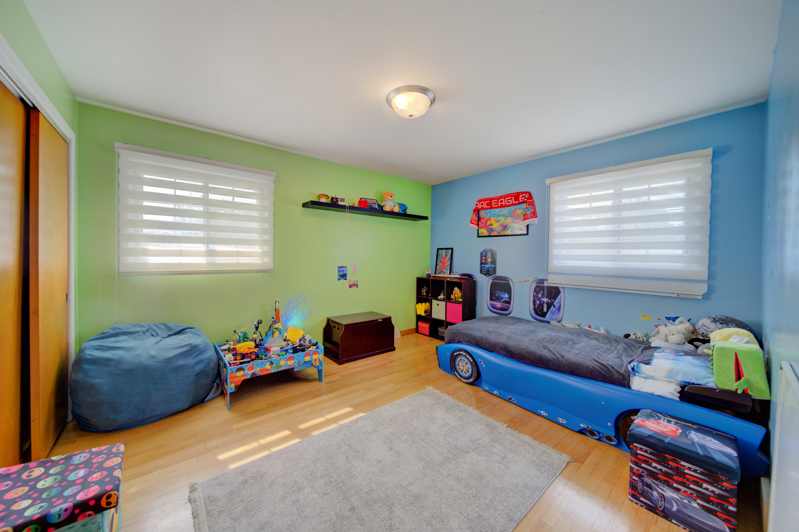513 W Willow Glen Property Photo 17