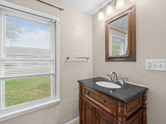 333 E Front Street Property Photo 15