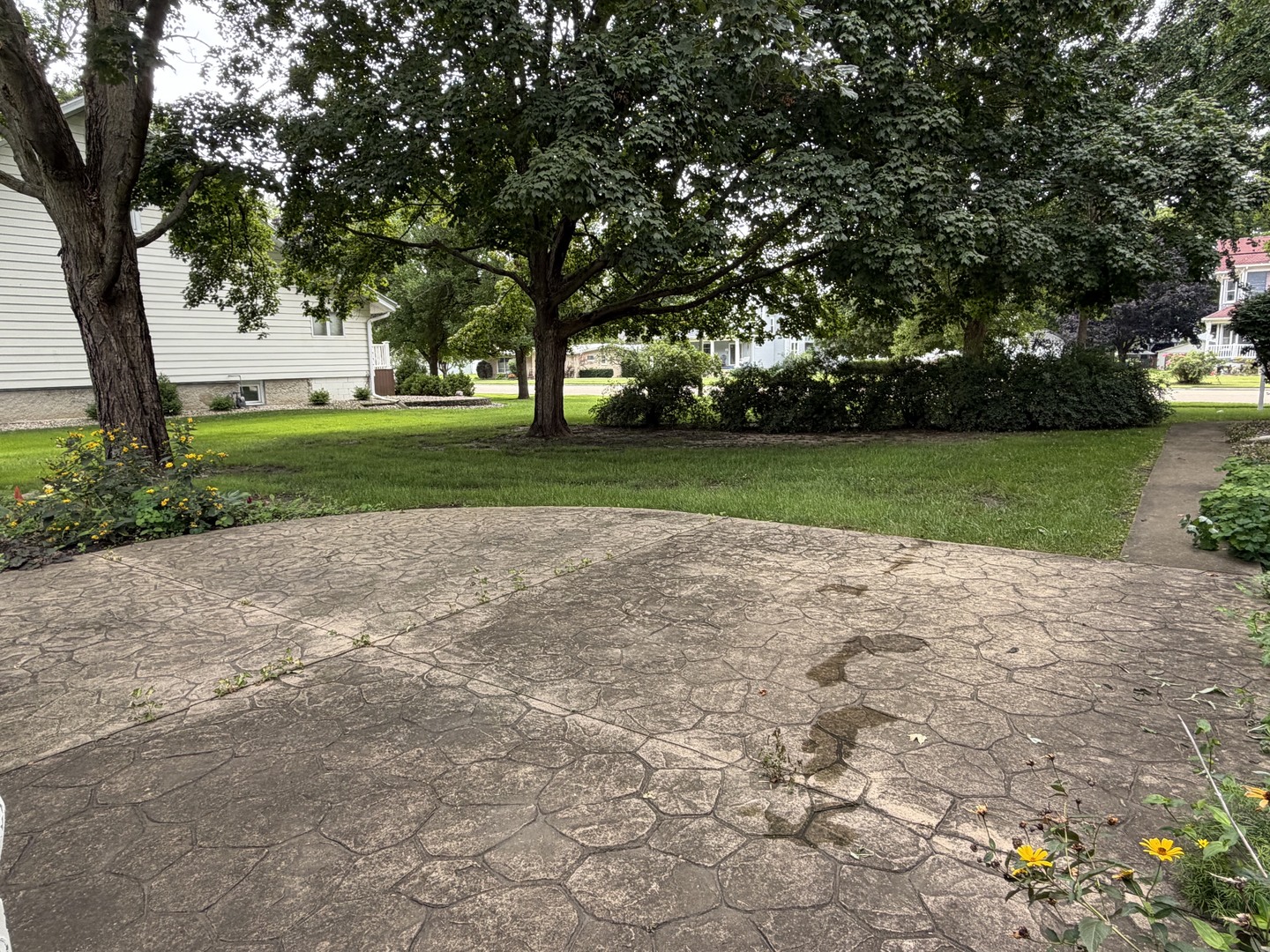 290 N Main Street Property Photo 11