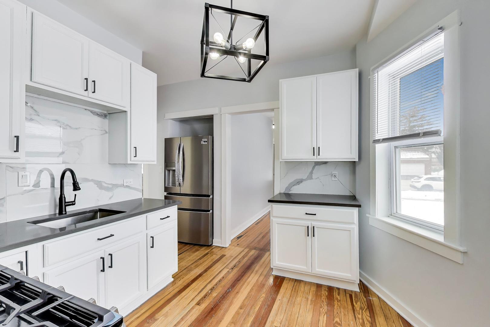 1638 Oakwood Avenue Property Photo 12
