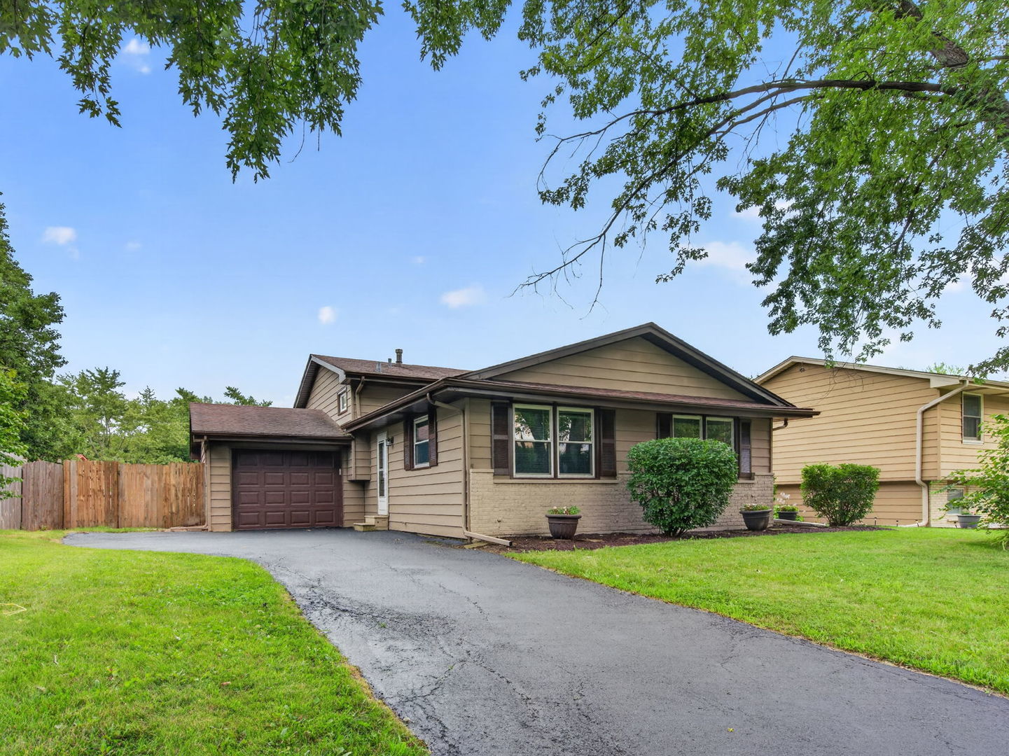 2018 Jackson Branch Drive Property Photo 1