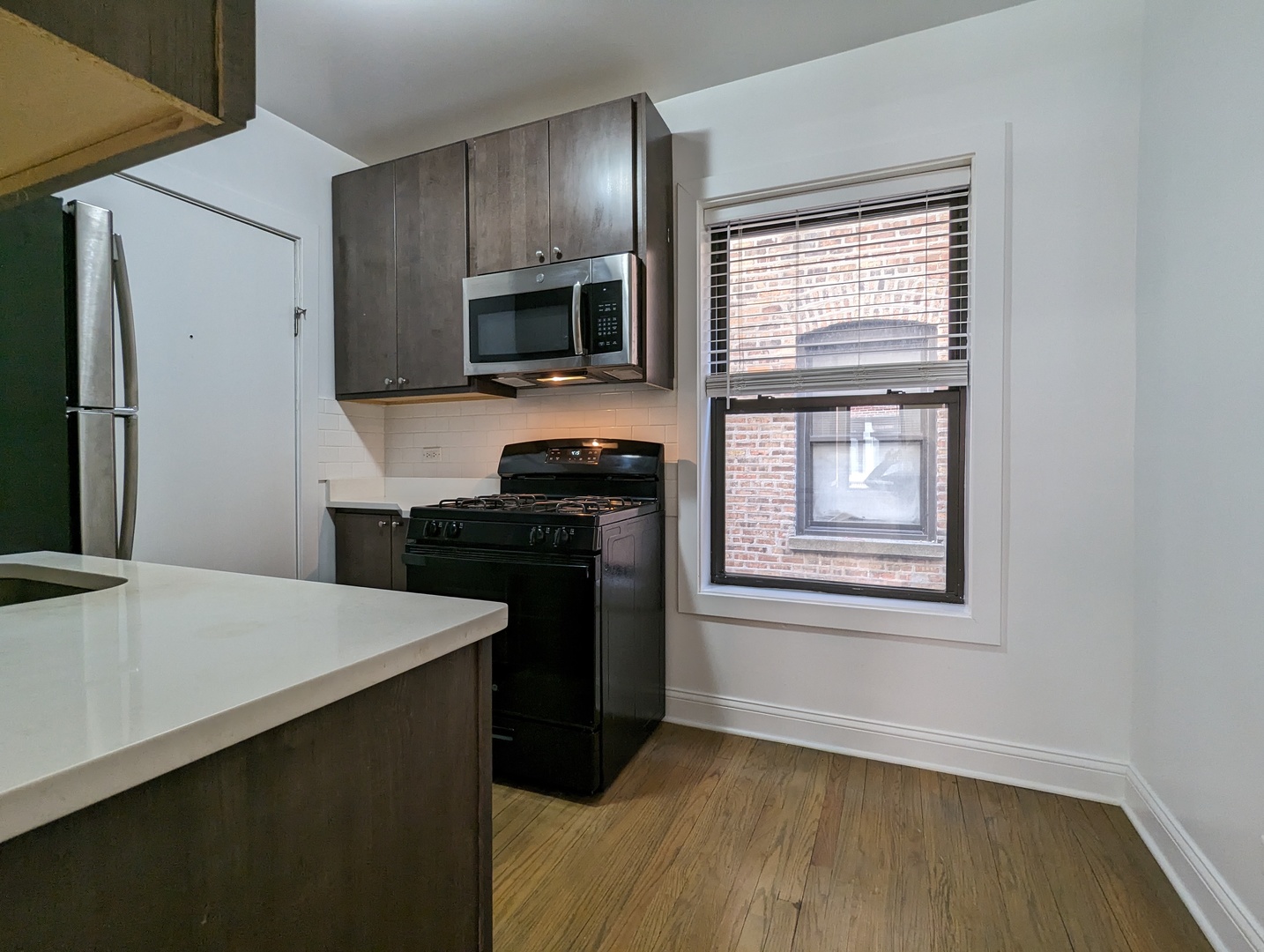 2641 N Spaulding Avenue 3w Property Photo 5