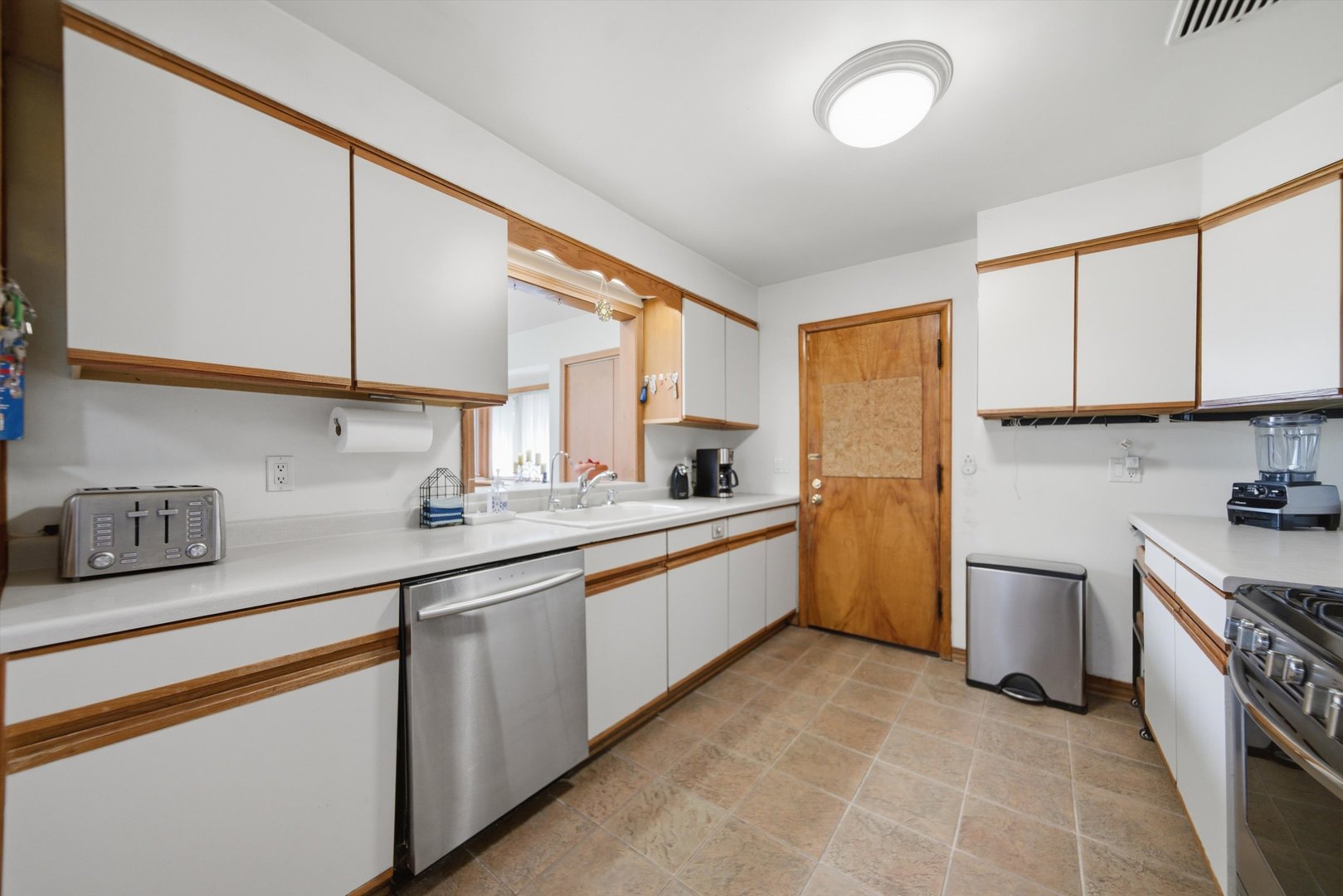 567 Happ Road Property Photo 18
