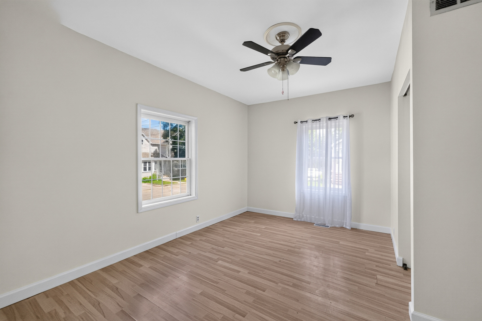 322 Hickory Street Property Photo 18