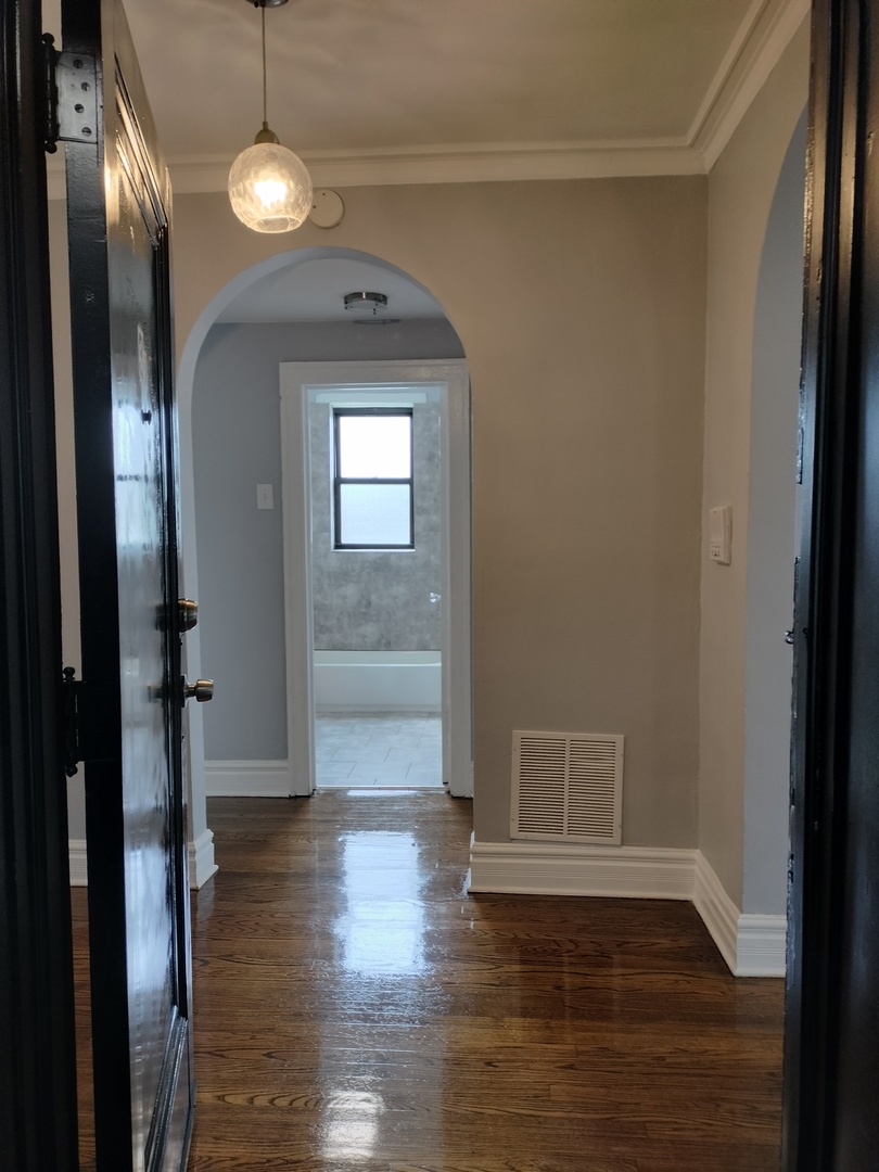 1741 W 80th Street 1741-3 Property Photo 2