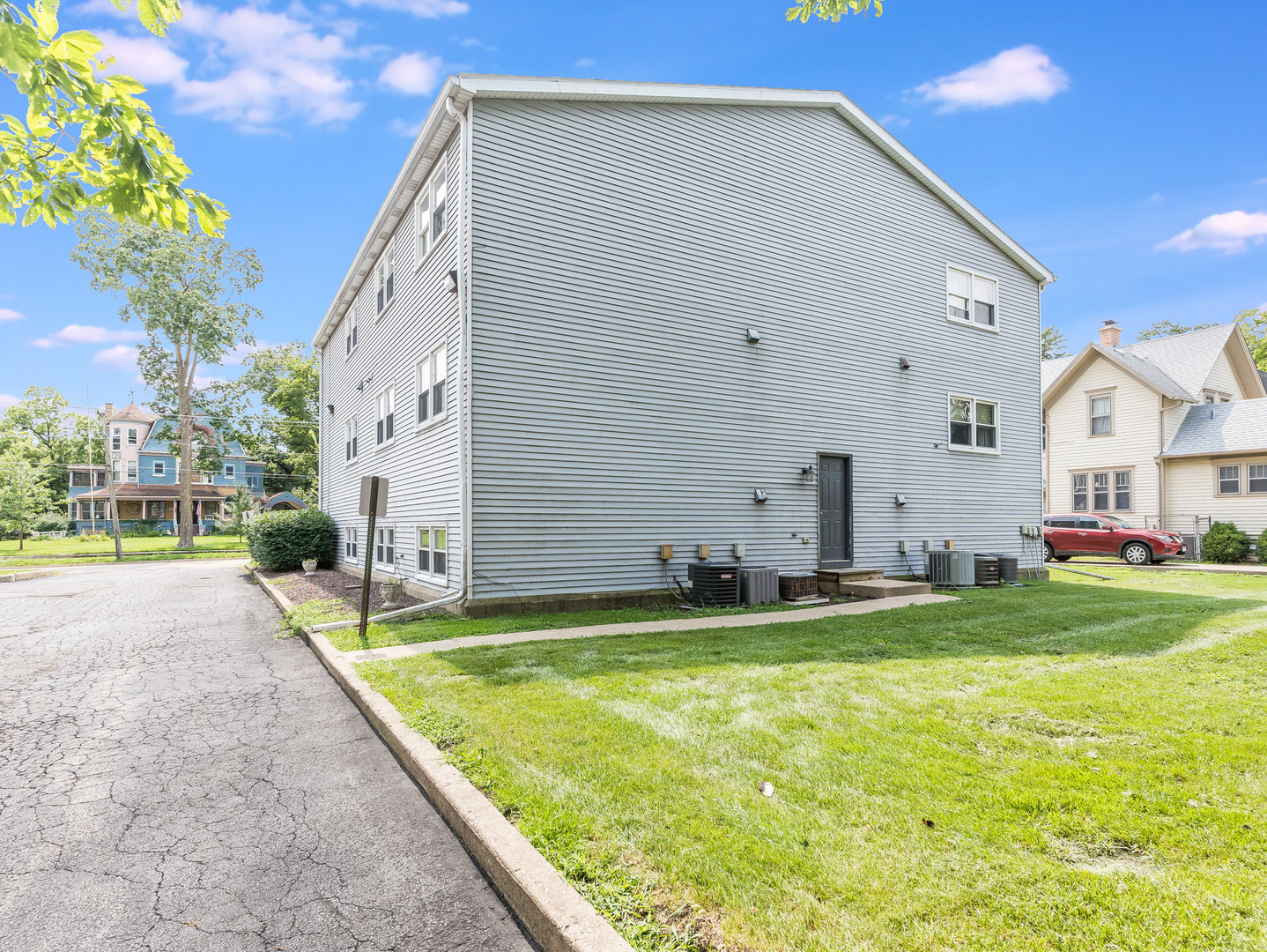 712 W Highland Avenue 6 Property Photo 25