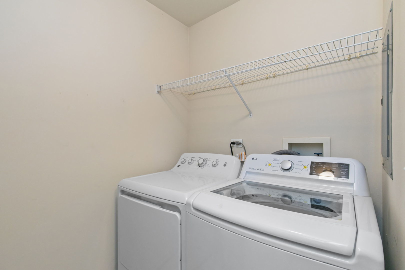 1012 Saxon Court C Property Photo 14