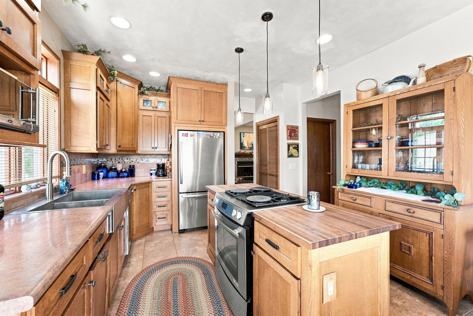 1531 Western Avenue Property Photo 15